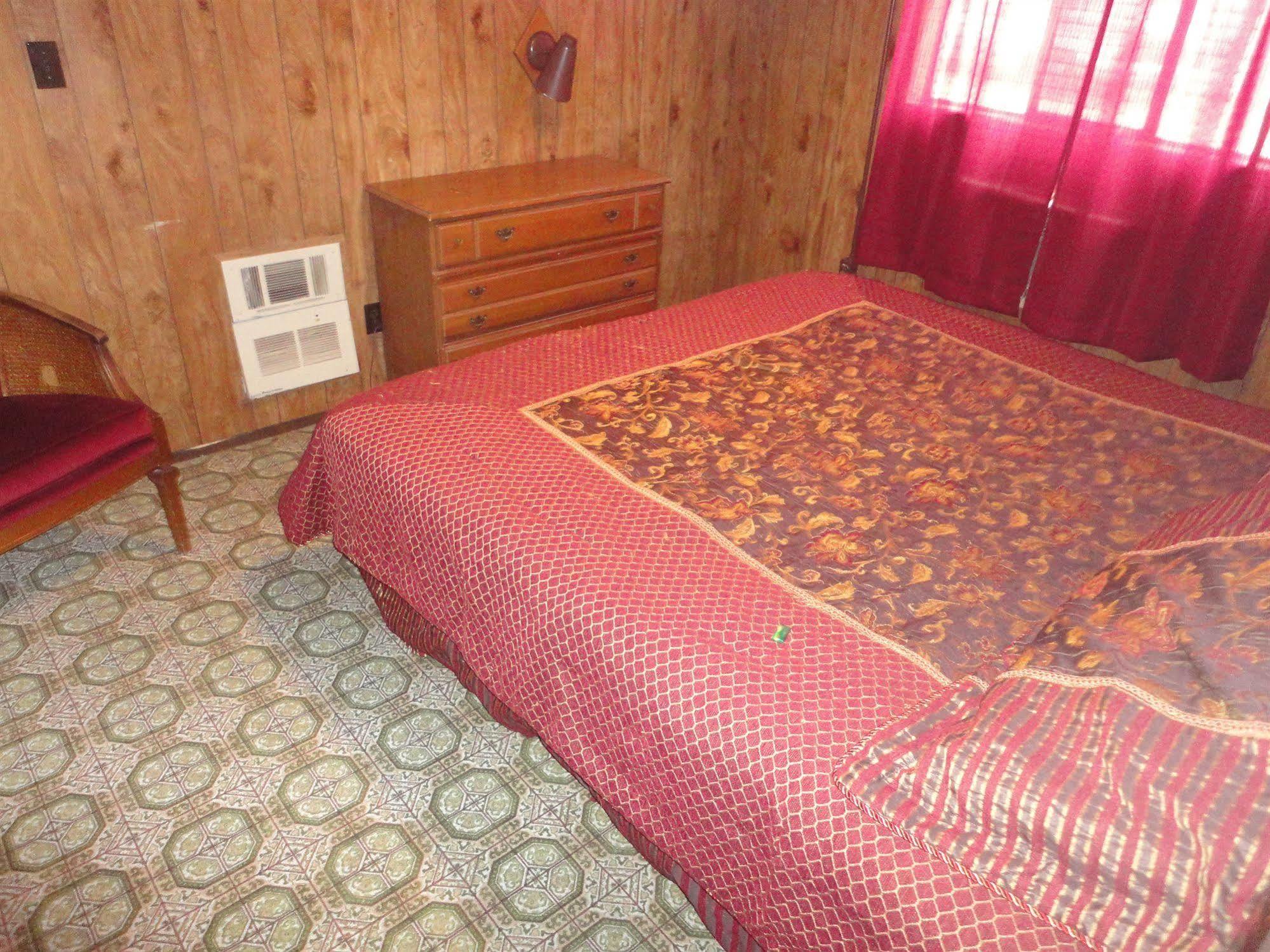 Empire Motel Saint Francis Buitenkant foto